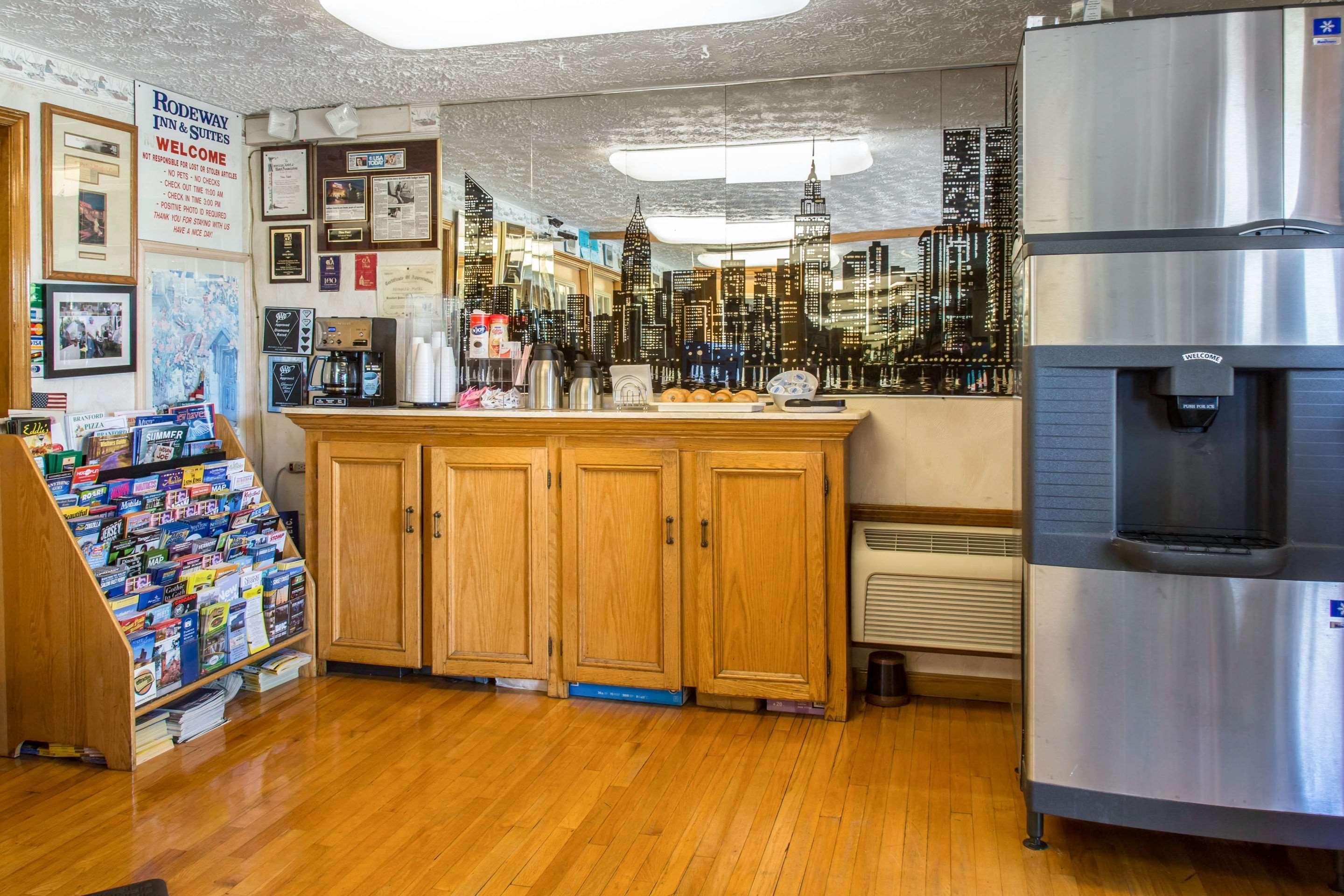 Rodeway Inn & Suites Branford - Guilford Kültér fotó